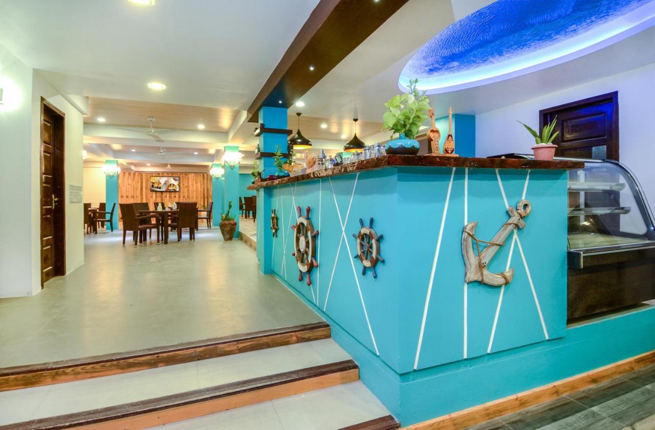 Aquzz Hotel & Spa - Maldives Maafushi Exteriör bild