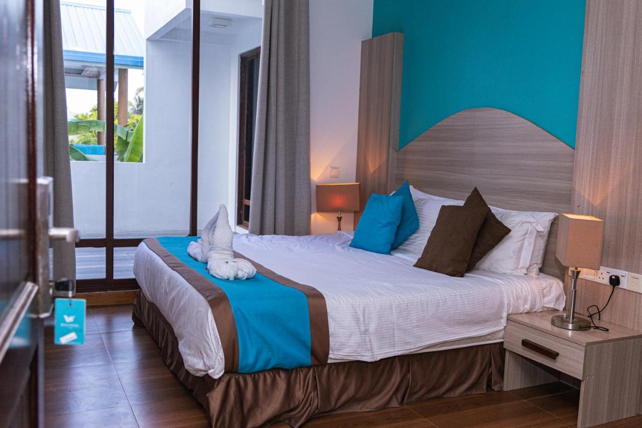 Aquzz Hotel & Spa - Maldives Maafushi Exteriör bild