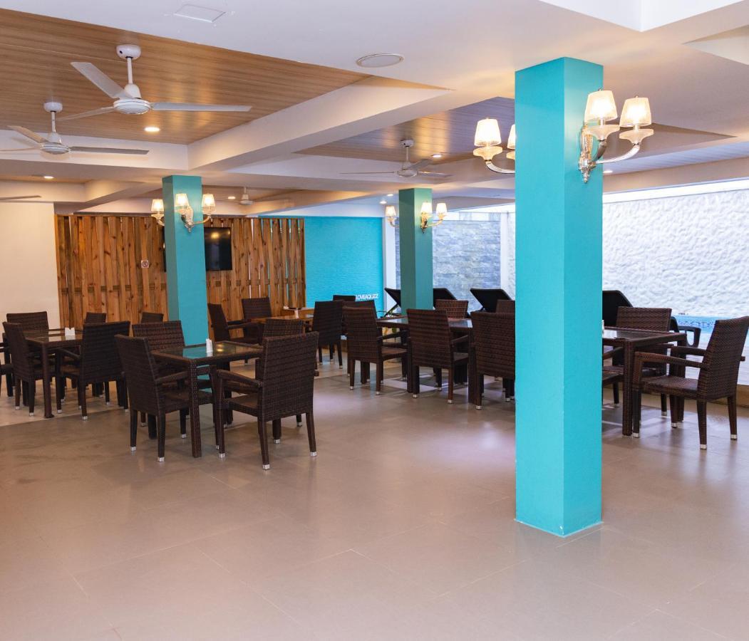Aquzz Hotel & Spa - Maldives Maafushi Exteriör bild