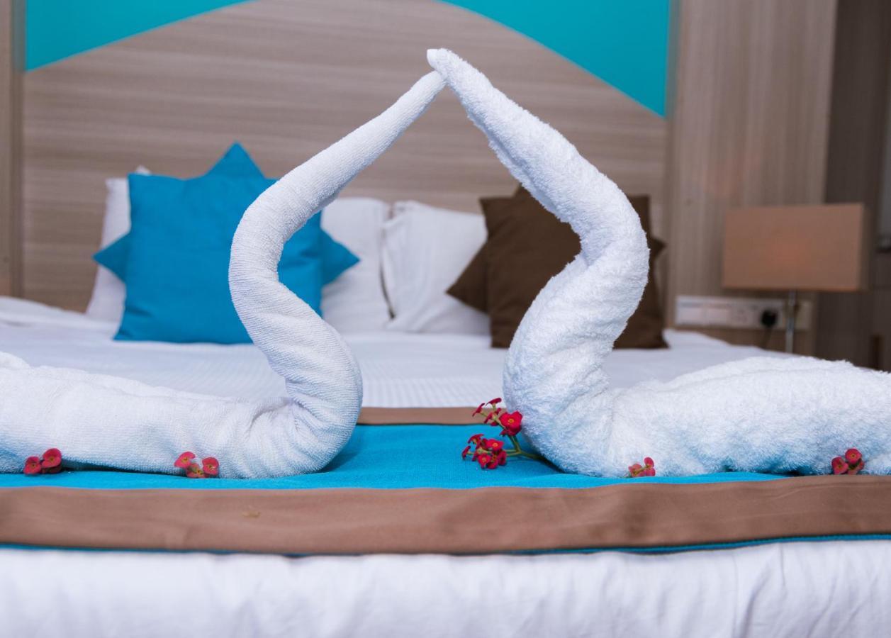 Aquzz Hotel & Spa - Maldives Maafushi Exteriör bild